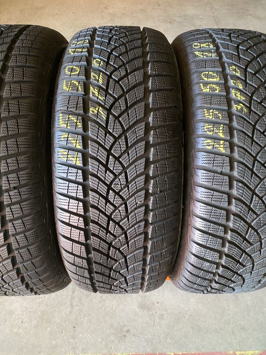 Anvelope iarna 225/50/18 Goodyear Ultra Grip Performance 225 50 18 R18