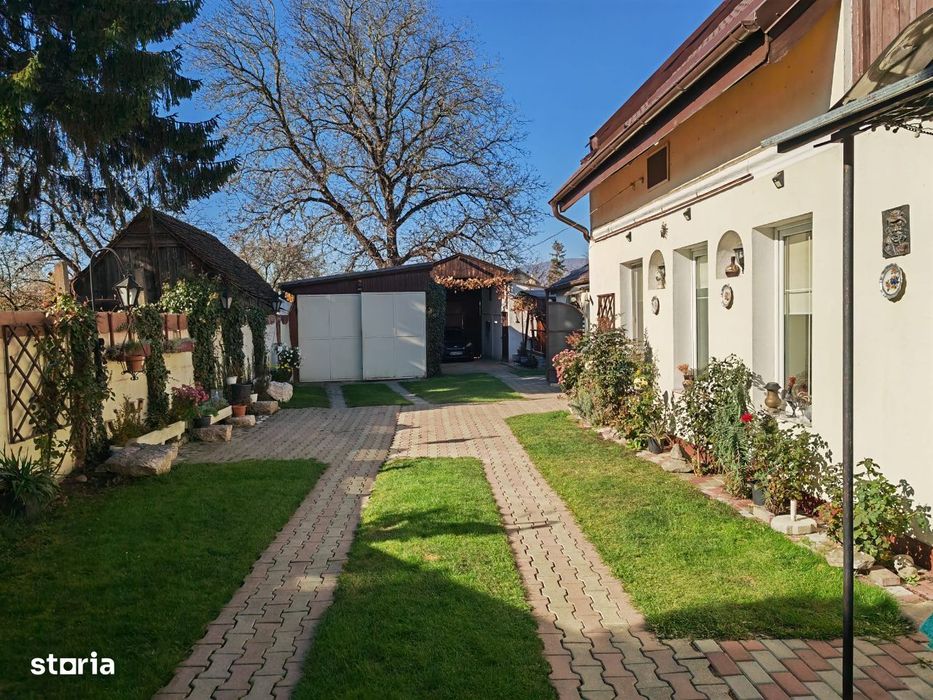 Ghimbav, casa saseasca cu teren de 1100 mp.