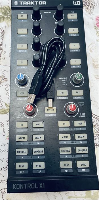 Traktor X1 MK1 Controler