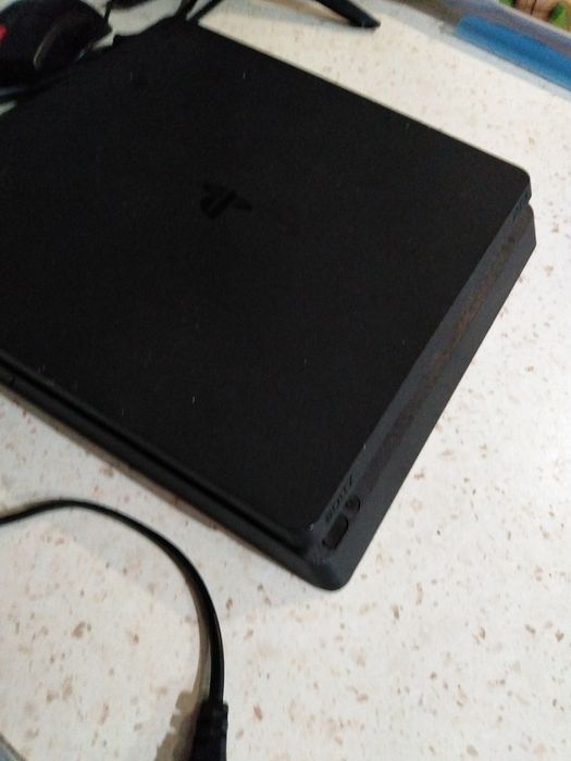 PlayStation 4 взема
