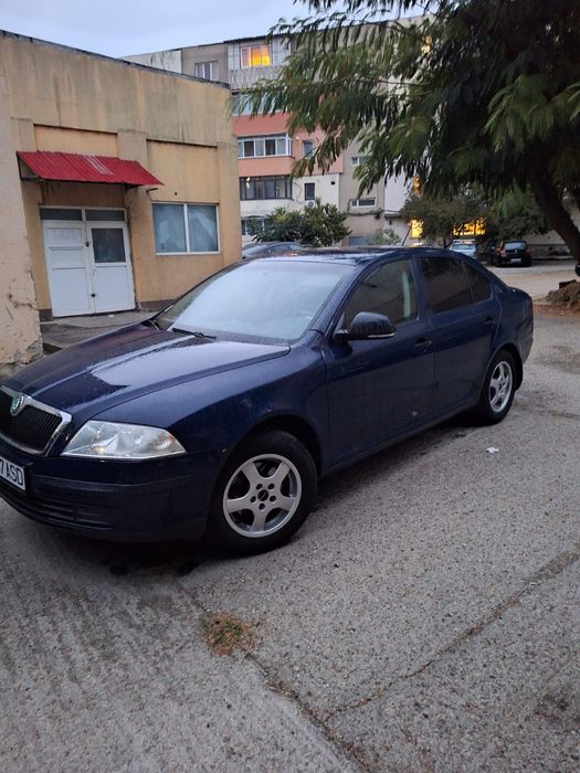 Vând skoda octavia  2 1.4