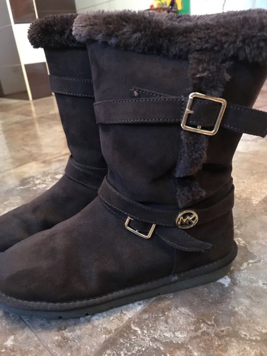 Cizme tip UGG, de la Michael Kors, marime 36, import USA