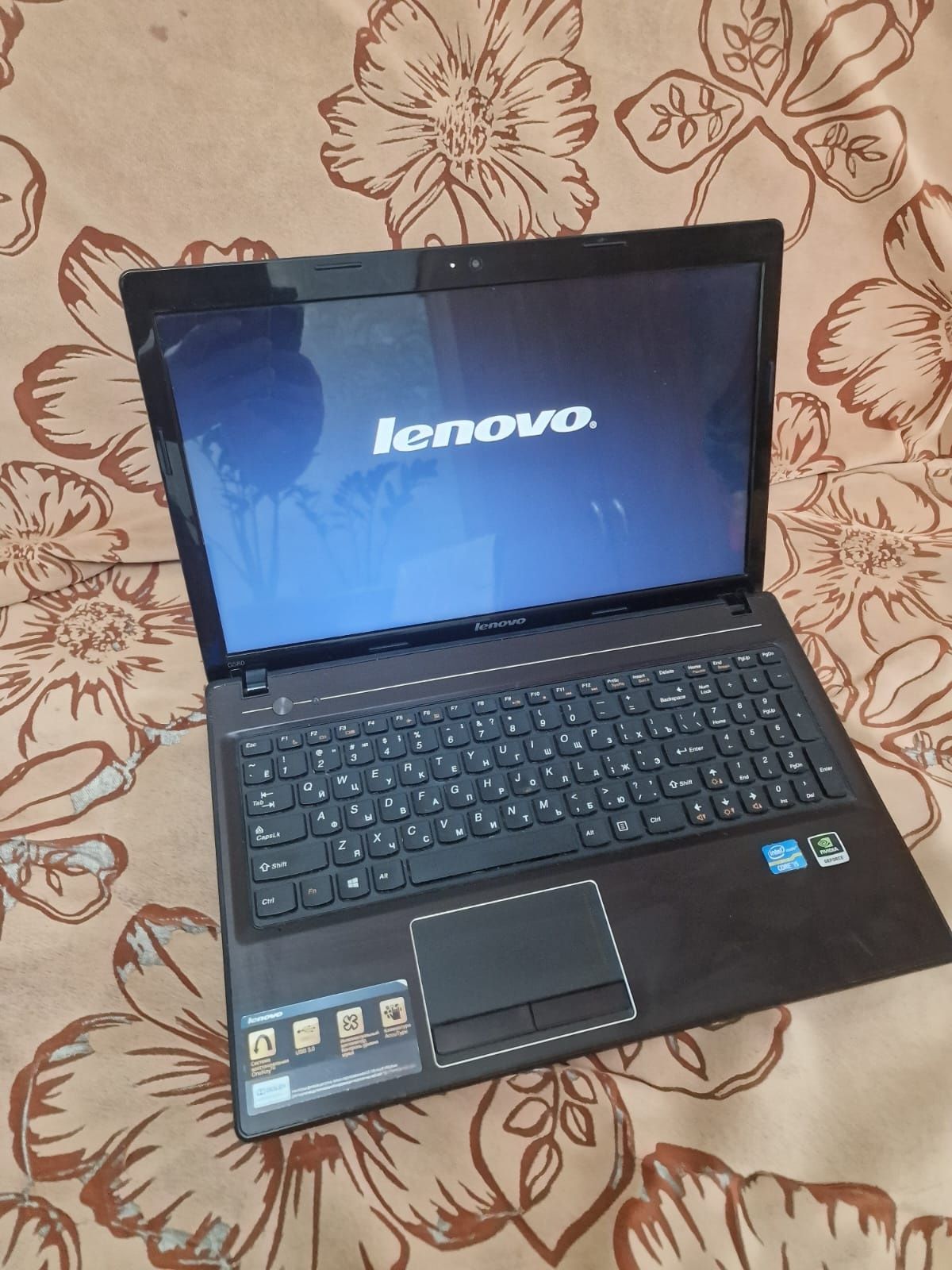 Продам ноутбук Lenovo i5