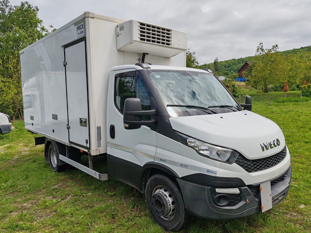 Vând cub frigorific Iveco