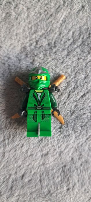 Vând minifigurine Lego Ninjago