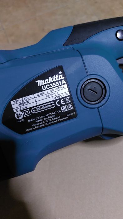 Drujbă electric cu lant Makita UC3451A