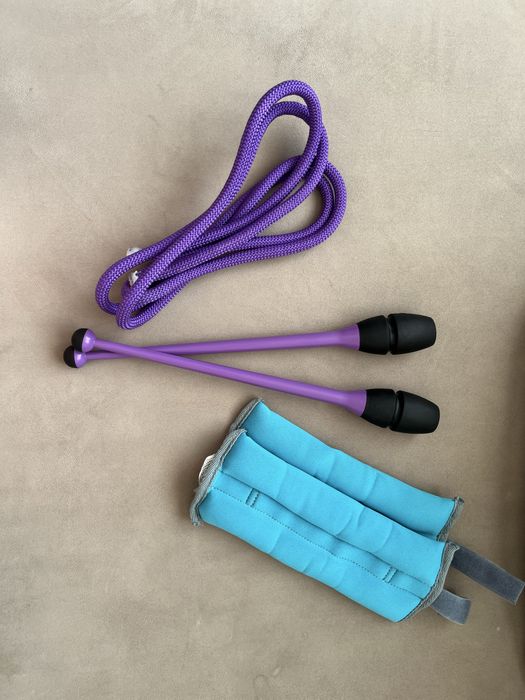 Продам принадлежности для художественной гимнастики, хорошее состояние