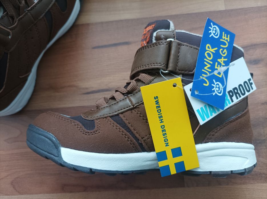 2чифта нови водоустойчиви ботушки N28