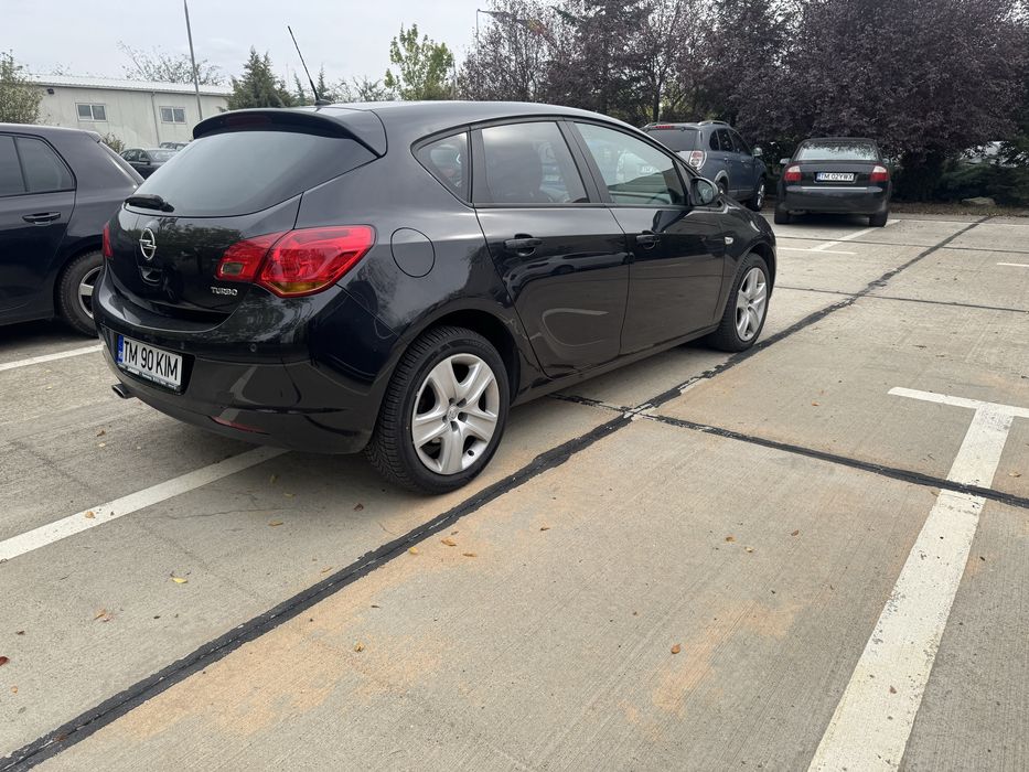 Vand Opel Astra J 1,4 Turbo 140 cai 6 viteze