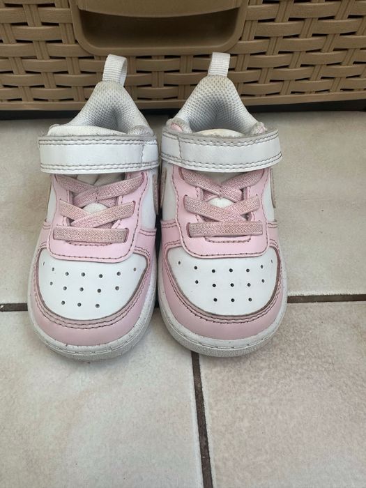 Nike bebe marimea 21