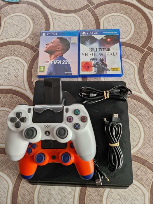 PS4 500GB slim в отлично състояние