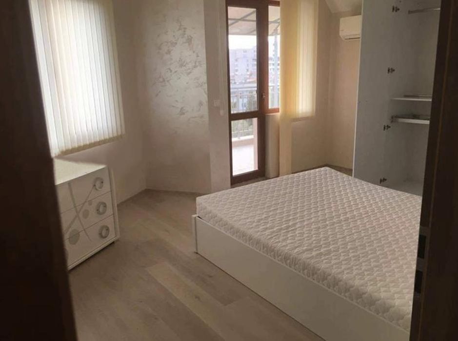 Дава се под наем Тристаен апартамент в Пловдив, Център - 120 кв.м за 600 € - Снимка #4