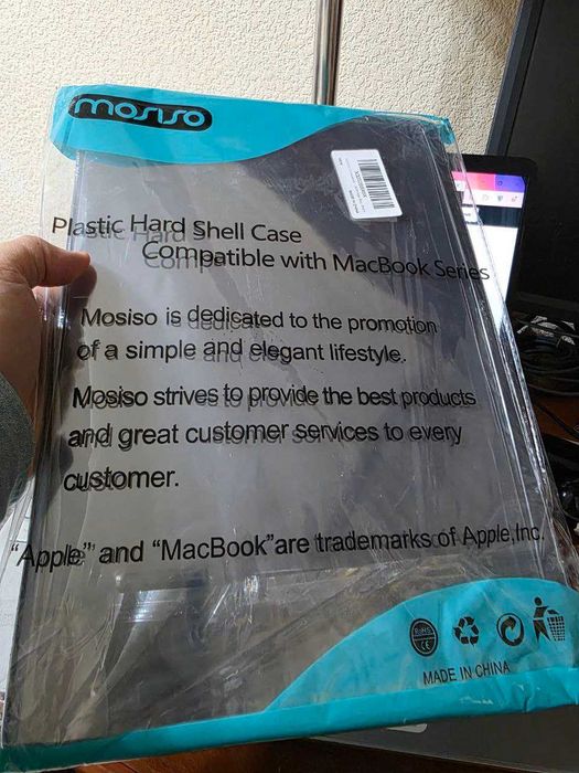 Твёрдый кейс для MacBook Pro 14