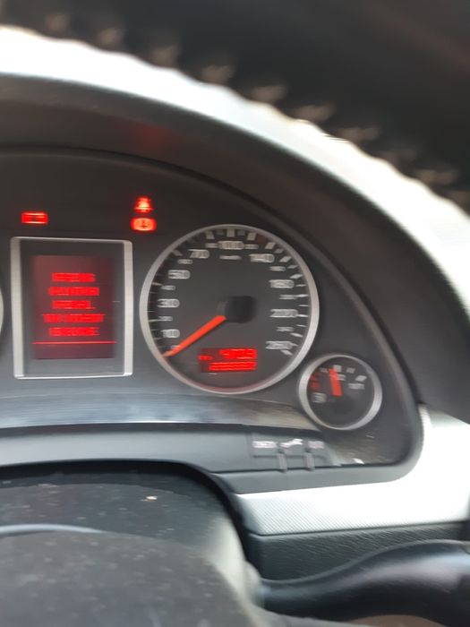 Audi A4 B7 2007 2l 140cp