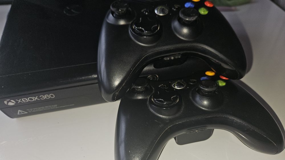 Продам xbox 360 приставка