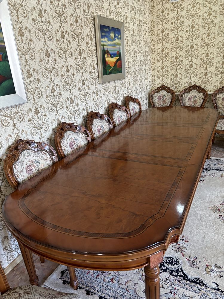 Королевский Стол + 16 стульев в гостиную