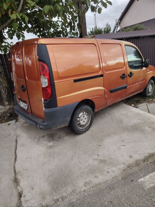Vand Fiat Doblo cargo an fabricație 2007
