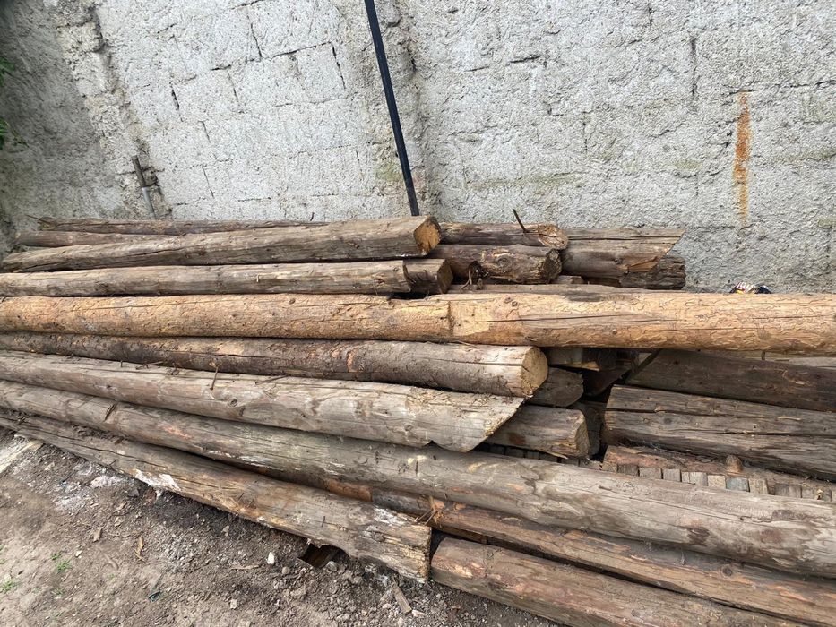 Vand grinzi si capriori din demolari