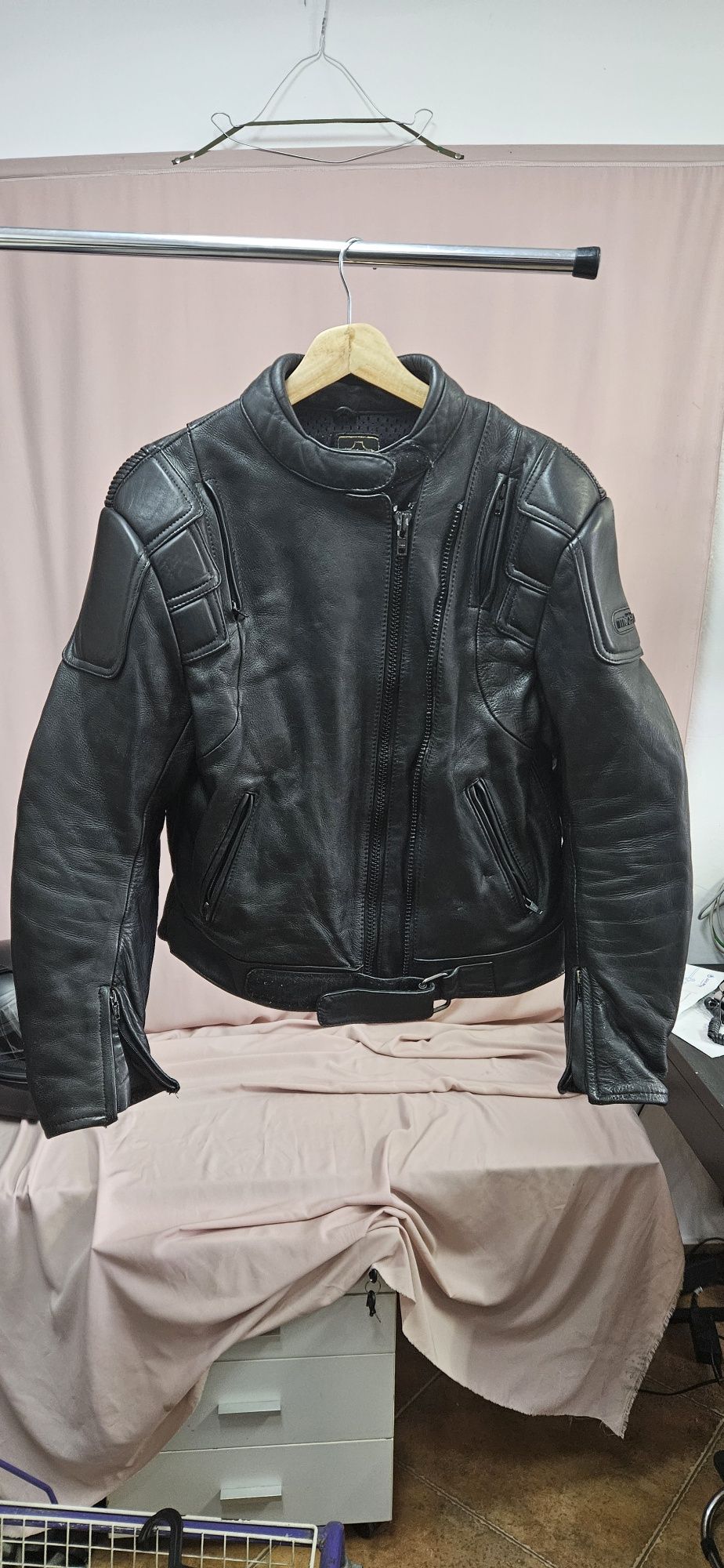 Geaca moto din piele 42