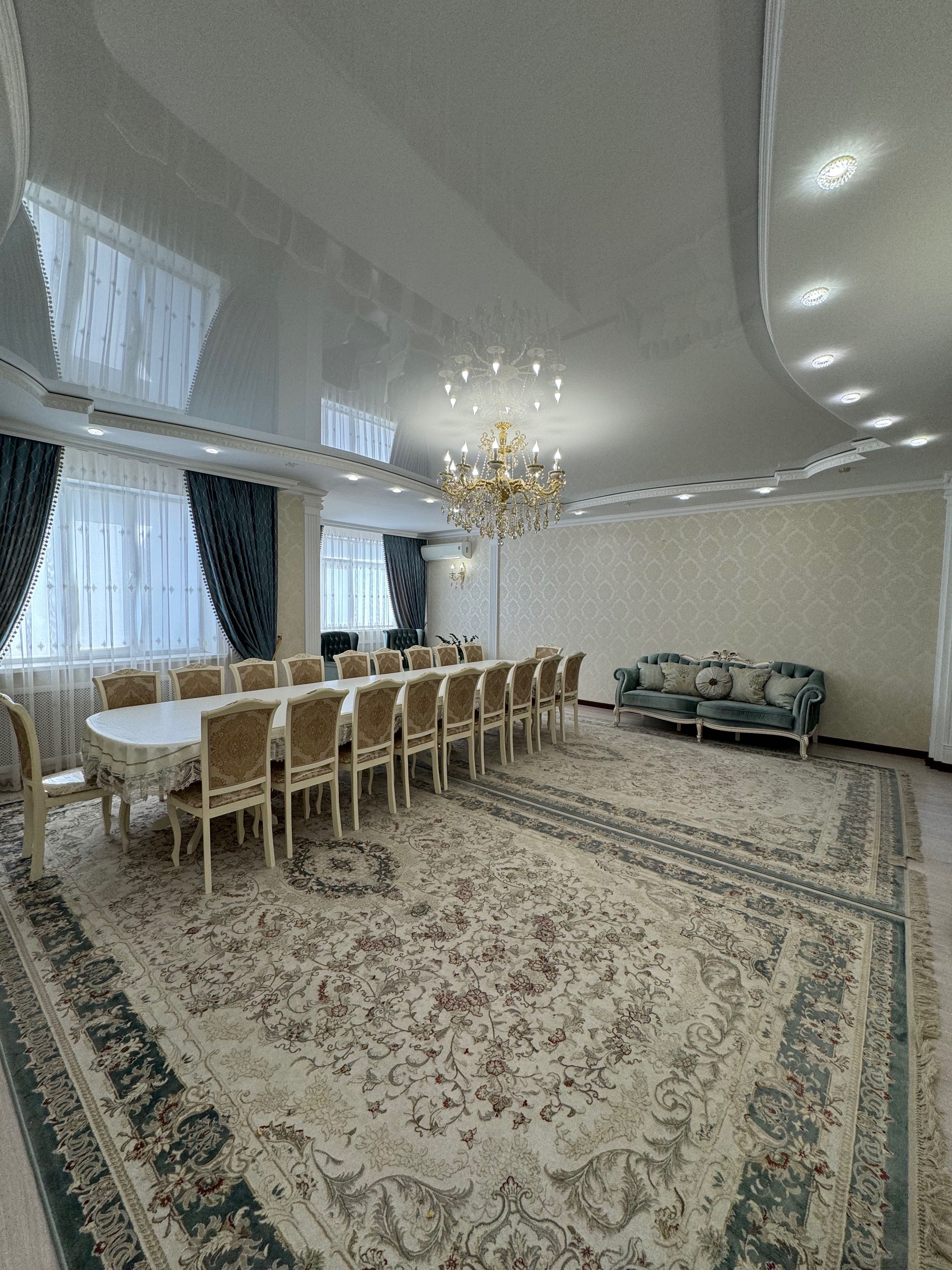 Продается 5-ти комн. квартира по ул. Санкибай батыра 253/6