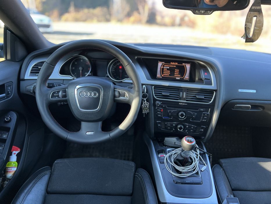 SUPER OFERTA !!!Audi A5 S-line int/ext de fabrica / 210 CP QUATTRO