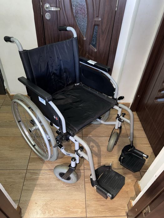 Scaun handicap dizabilitati batrani din aliminiu (ca nou)