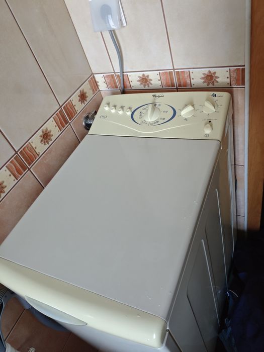 Doar 450 lei! Mașina de spălat rufe Whirlpool