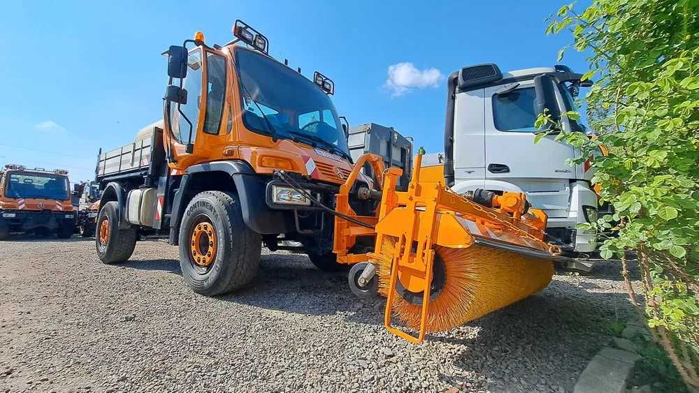 Mercedes Unimog U400