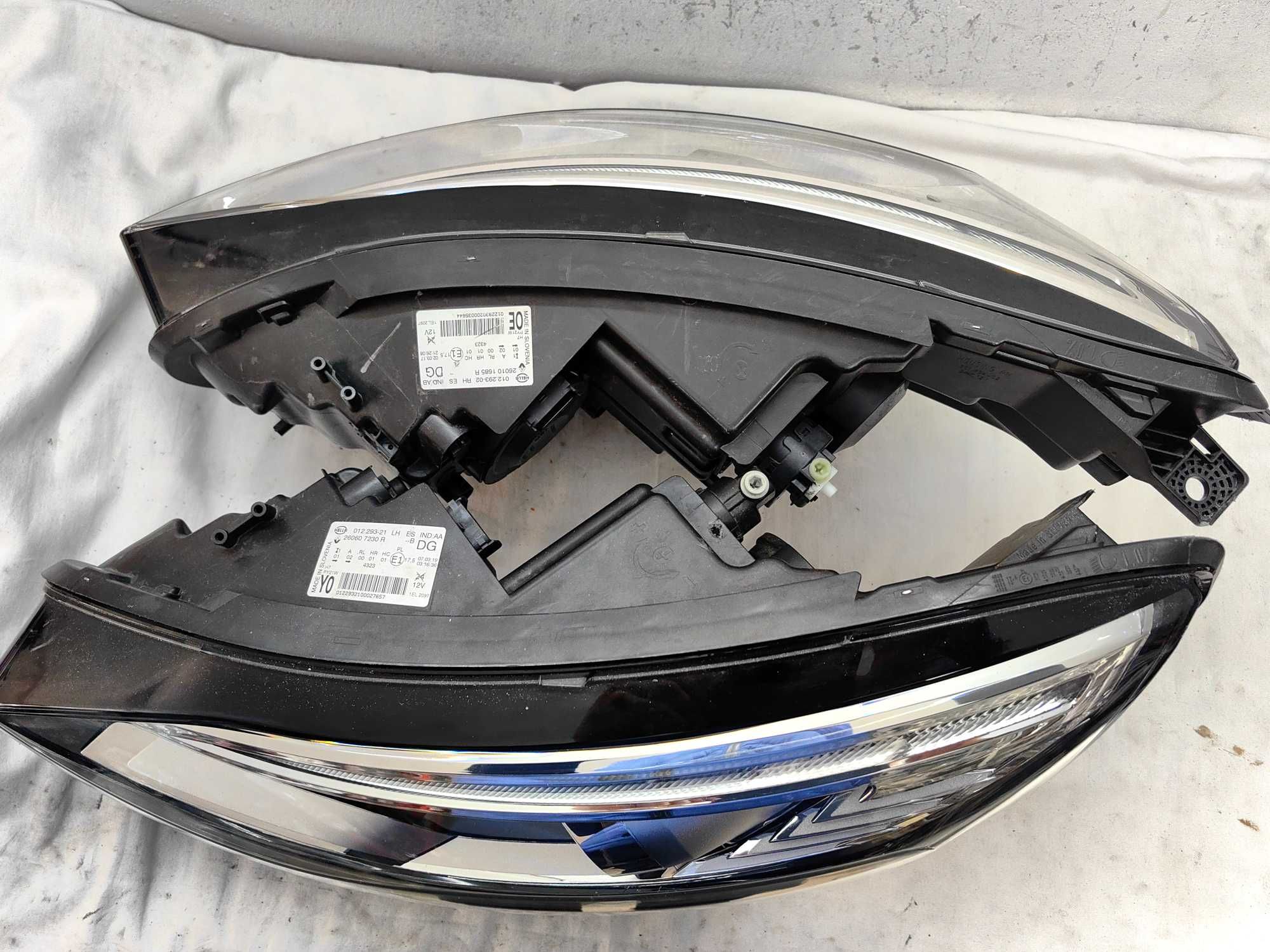 Оригинални  фарове  Рено Сценик  Renault Scenic Led