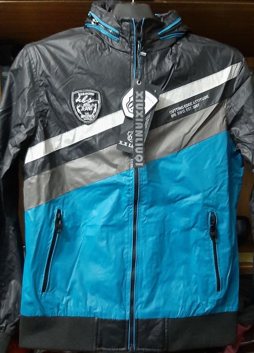 Ветровка на весну 46 -48 размер