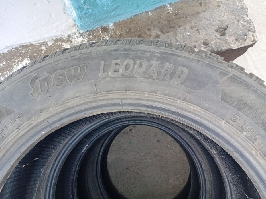 Продается R17 шины