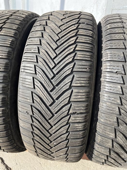 4 бр. зимни гуми 215/60/16 Michelin A6 5,5-6,5 mm DOT 1218