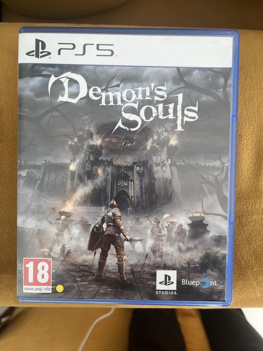 Продавам играта Demon's Souls за PS5
