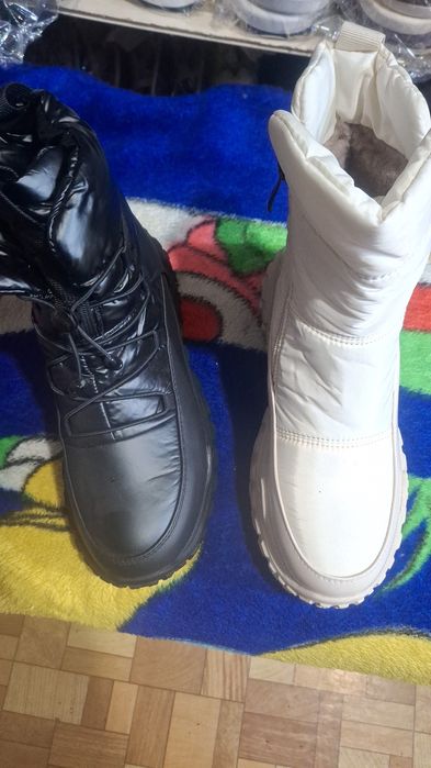 Срочно продам  женские Аляски