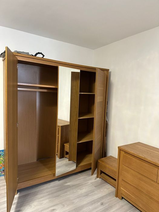 Mobila dormitor lemn masiv