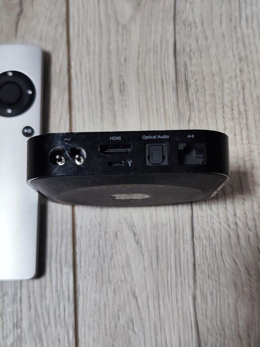 Apple TV A1378 - stare buna, cu telecomanda, functioneaza perfect