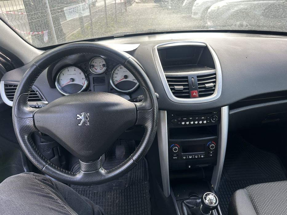 Peugeot 207 , 2012 ,1.4 benzina