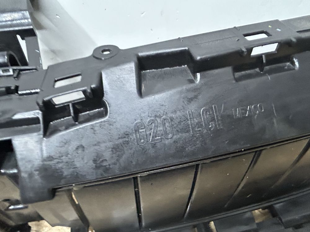 Grile active bmw G20 G21 LCI 2022-2024 grile shadow