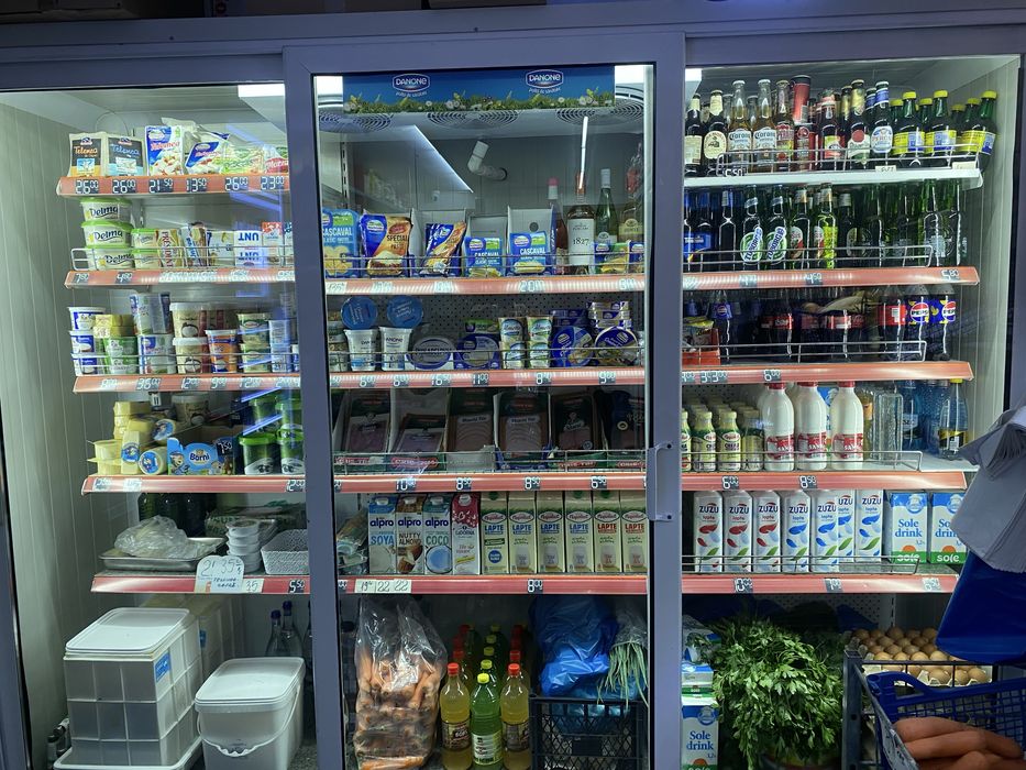 Magazin alimentar de vinzare