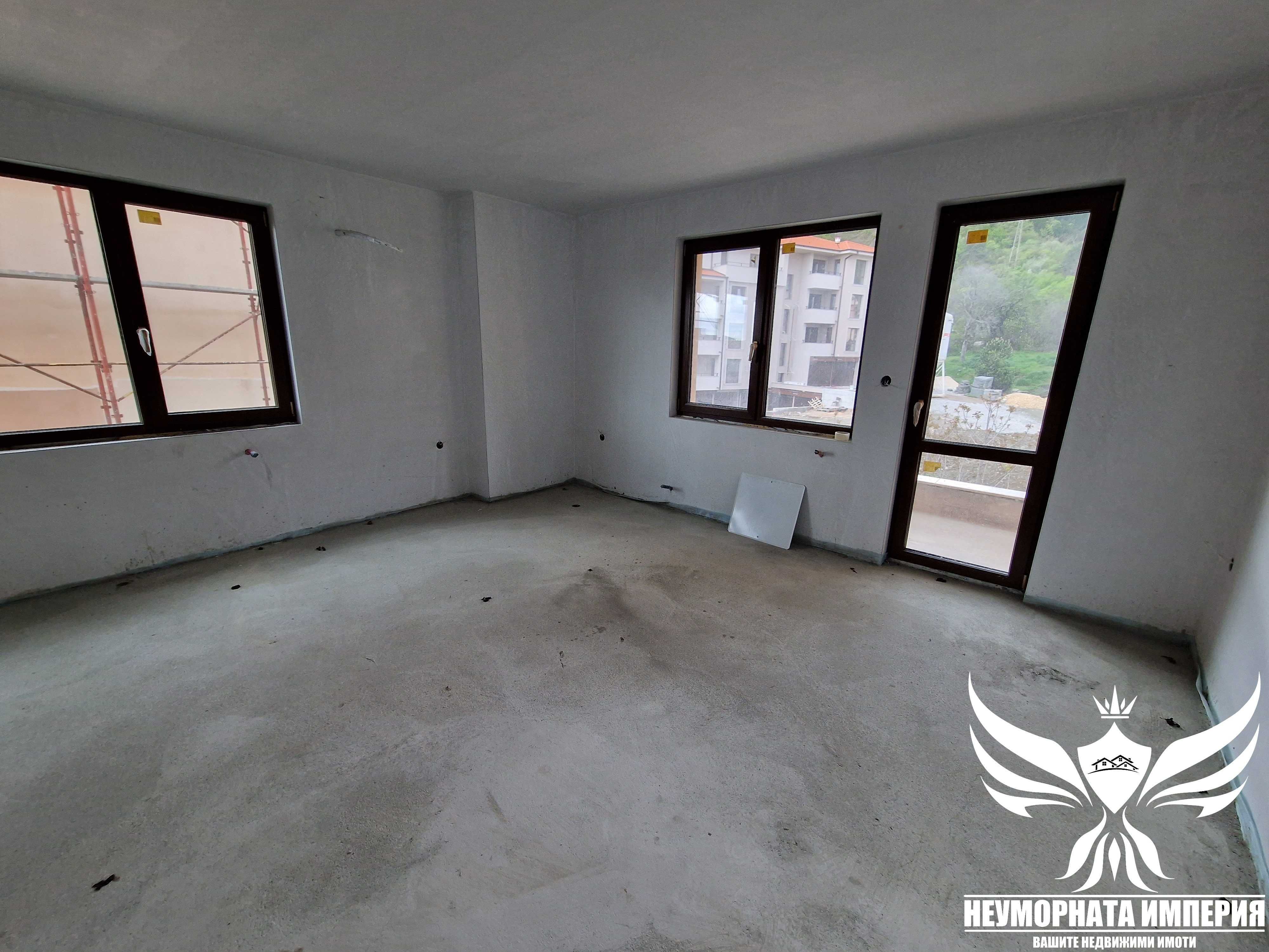 Продавам нов тристаен 92кв. ет. 3 в гр.Асеновград, кв.Стадиона