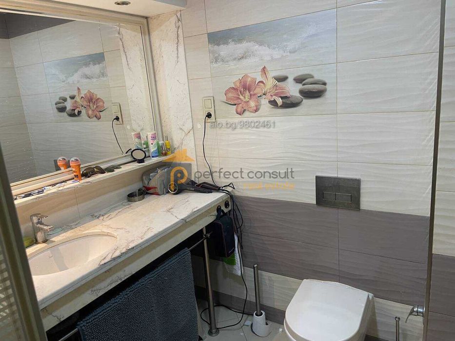 Продава се Тристаен апартамент в Пловдив, Каменица 1 - 80 кв.м за 2563 €/кв.м - Снимка #10