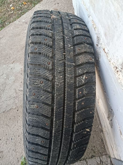 Продам покрышку 1шт