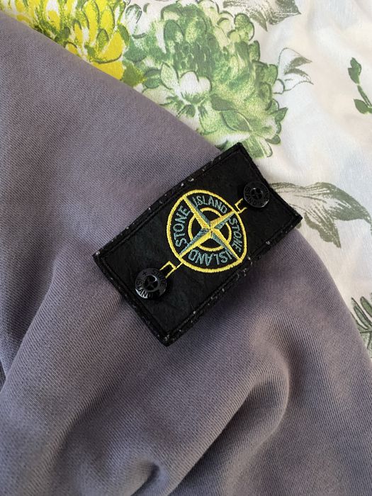 Stone island.