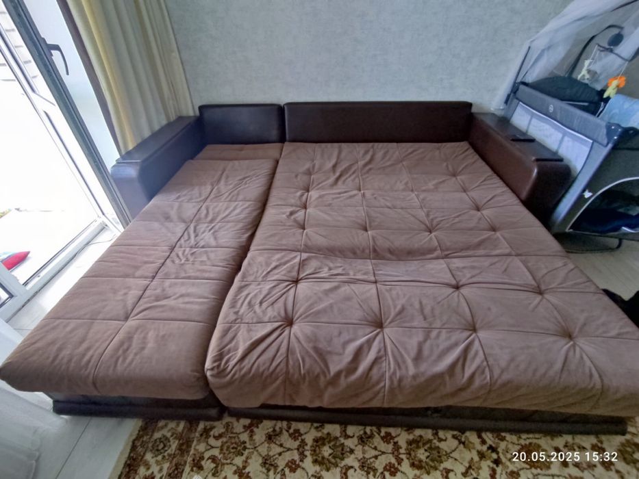 Продам диван в хорошем состояние