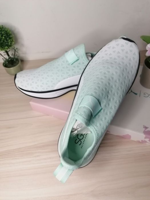 Маратонки Puma Selena Gomez млечно зелено 36 номер нови