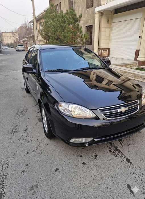 Gentra кора ранг/черный цвет 2024 год 3-позиция A/T