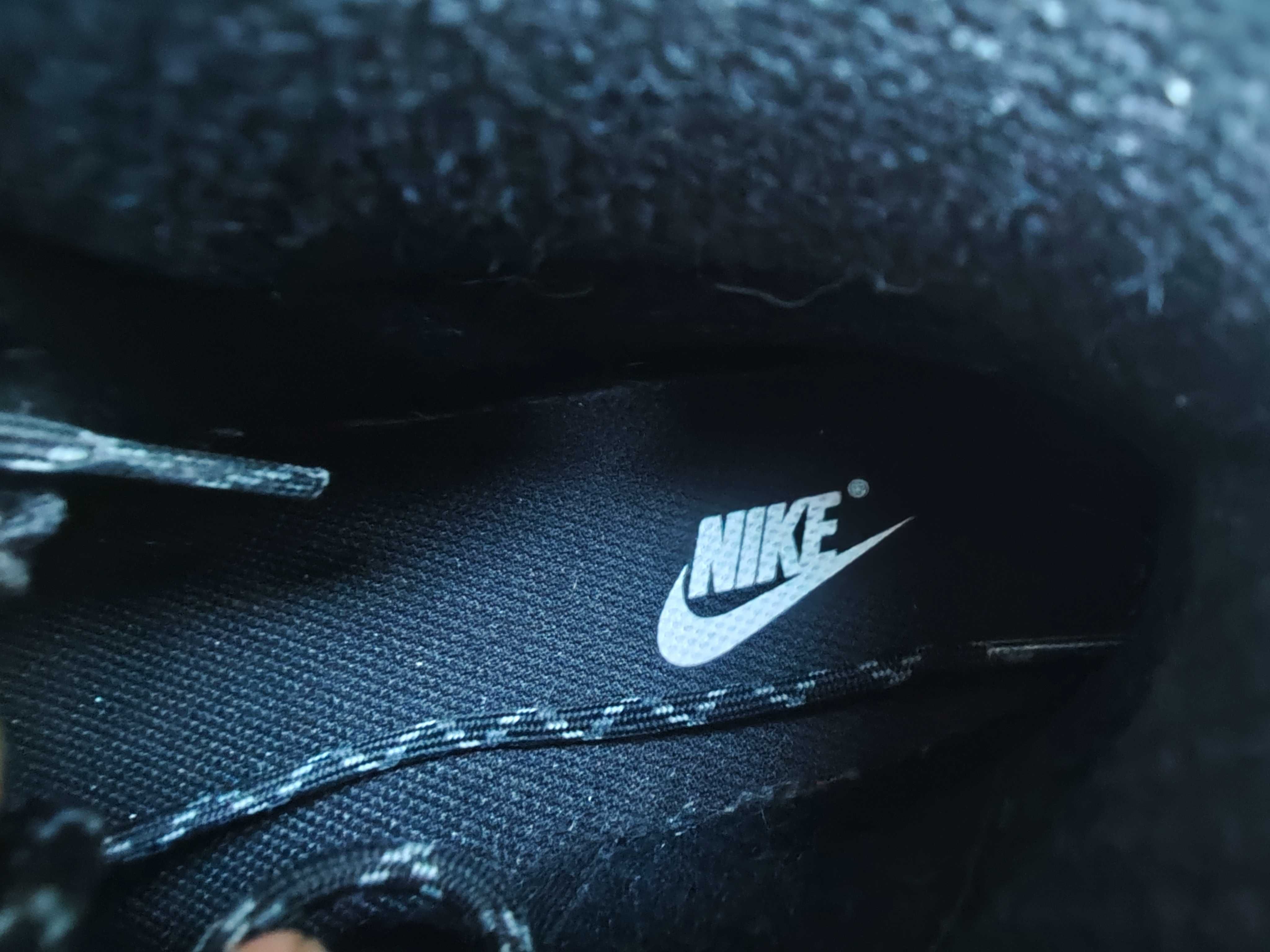 Nike- зимни дамски обувки