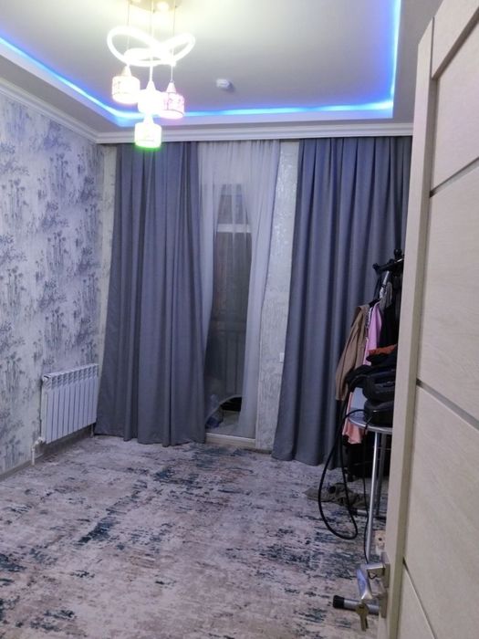 ЯНГИ ДАРХОН.  Горит. 3 х комнатная 75 м2. Евро ремонт