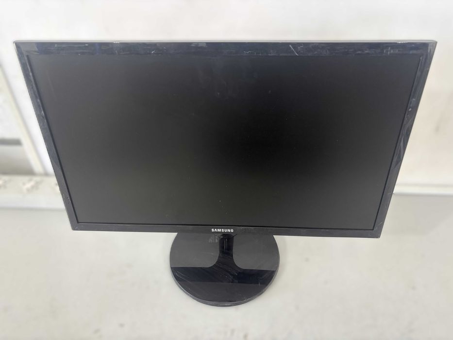 Компютър Dell I5 - 6400  - Mонитор Samsung