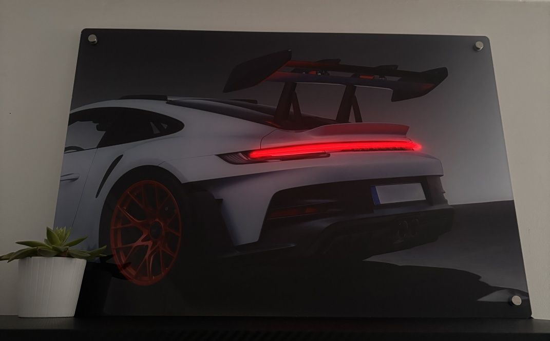 Cadoul perfect pentru pasionatii auto